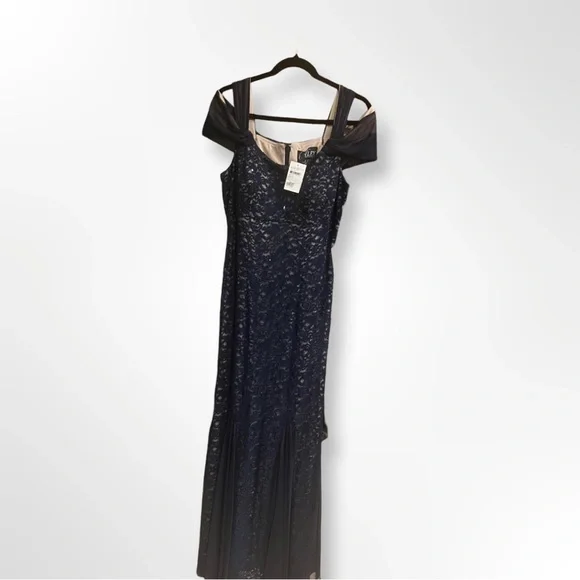 Alex Evenings Navy Blue Lace Cold Shoulder Fit & Flare Evening Gown
Sz 12 new - Picture 4 of 6
